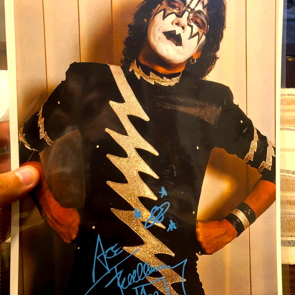 Digital signature of Ace Frehley (Rp)